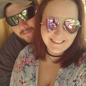 Meet your Posher, Alicia